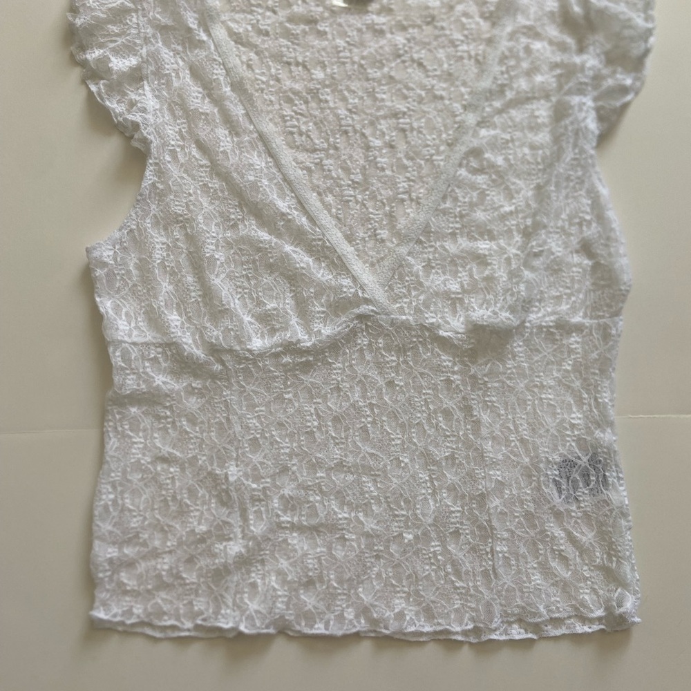 Cotton On Lace V-Neck Top in White Size Large